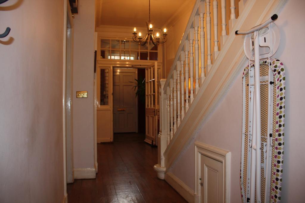 Aonach Mor Apartment เอดินบะระ ภายนอก รูปภาพ