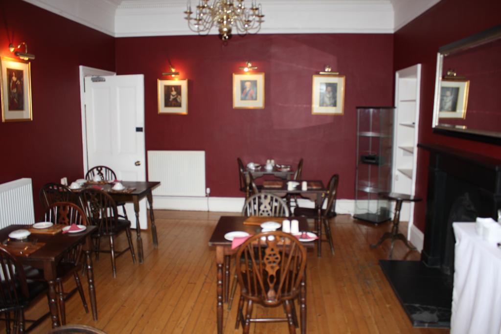 Aonach Mor Apartment เอดินบะระ ภายนอก รูปภาพ